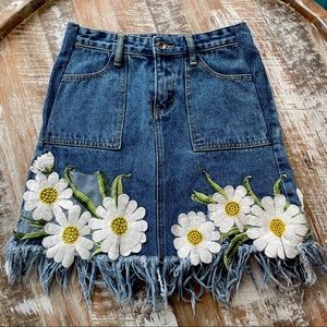NWOT Sunflower Jean Skirt Size S